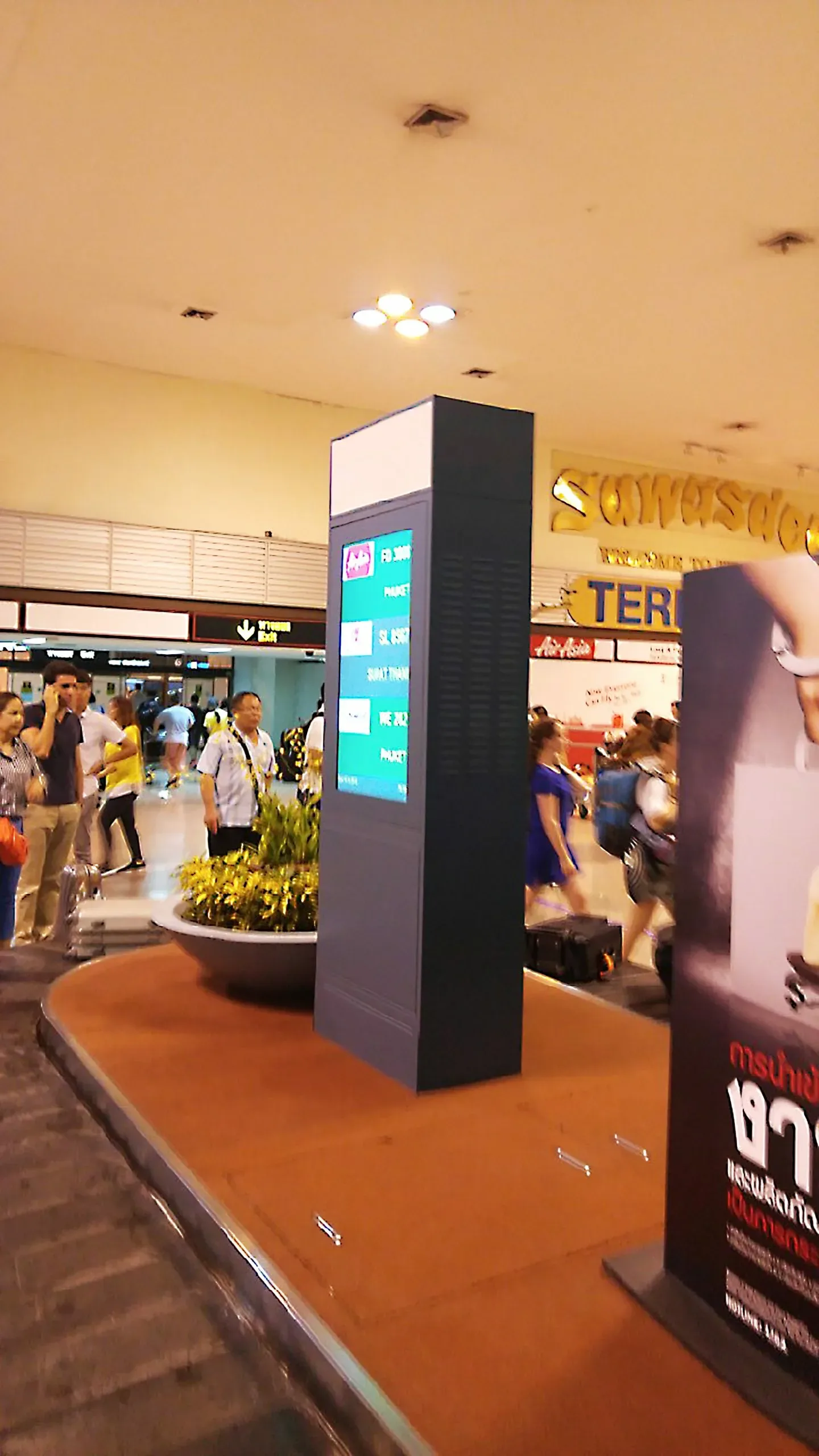 จอทีวี-56 ดอนเมือง Aot Donmueng 3889 scaled 1 jpg จอ VDO WALL SIGNAGE - Don Mueang International Airport