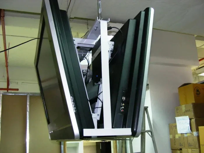 VDO Wall-3 จอบิ๊กซี Model E or G jpg Big C - ป้ายแขวนแสดงโฆษณา