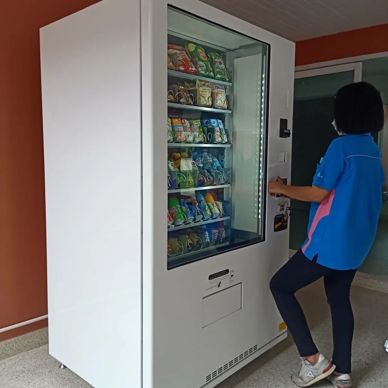 ตู้เวนดิ้ง Japan vending machine Fuji electric รุ่น Big Nagomi ตู้เวนดิ้งจำหน่ายสินค้าอัตโนมัติ - Image 9