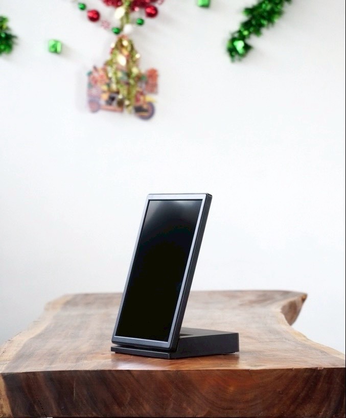 จอมีแบตในตัว